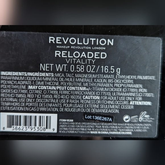NWT Revolution Beauty Reloaded Vitality 15 color palette 13 matte 2 semi shimmer - Picture 3 of 6